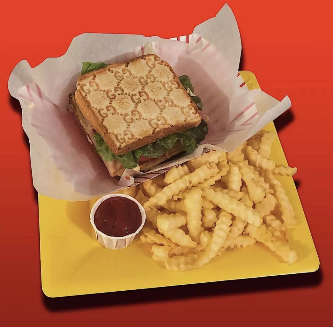 时尚奢侈品网_奢侈品时尚品牌排行榜前十名_时尚奢侈品购物网站