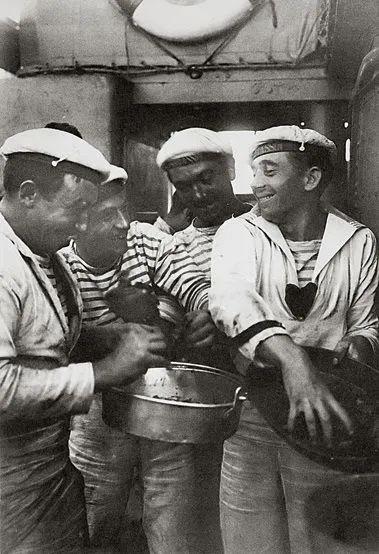 男士时尚t恤和短袖衬衫_高档时尚女士t恤_男士时尚t恤