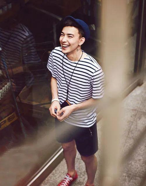 男士时尚t恤和短袖衬衫_高档时尚女士t恤_男士时尚t恤