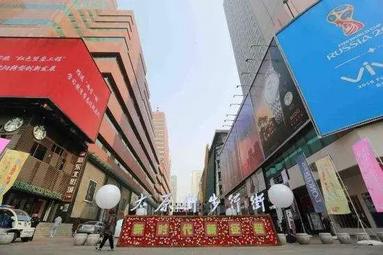 太原街时尚地下买衣服便宜吗_太原街时尚地下男装_太原街时尚地下