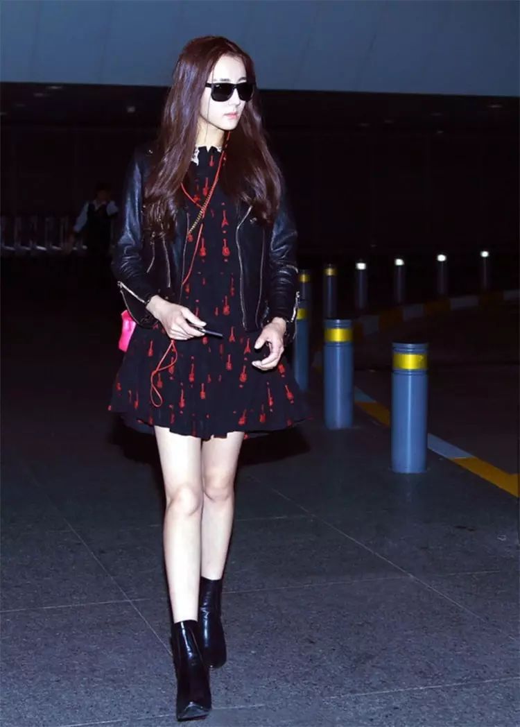 依娜时尚呢子外套-呢子外套是毛呢外套吗(图15) 依娜时尚呢子外套_呢子外套是毛呢外套吗_春秋短款修身呢子外套