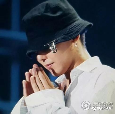 时尚搭配-中式马甲搭配时尚(图16) 时尚搭配_中式马甲搭配时尚_搭配时尚话术