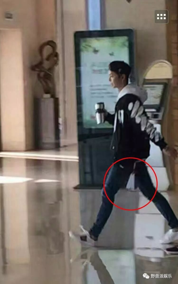 时尚搭配-中式马甲搭配时尚(图24) 搭配时尚话术_中式马甲搭配时尚_时尚搭配