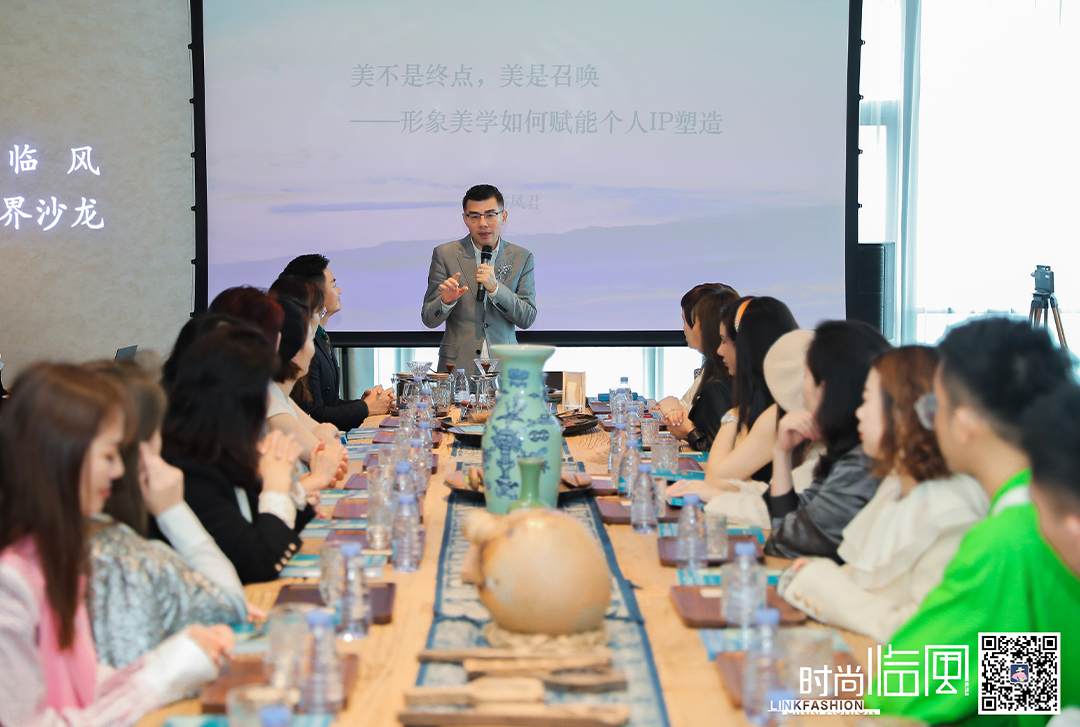 时尚女人帮图片-时尚穿搭图片女高清(图20) 时尚图片女大全唯美头像_时尚穿搭图片女高清_时尚女人帮图片