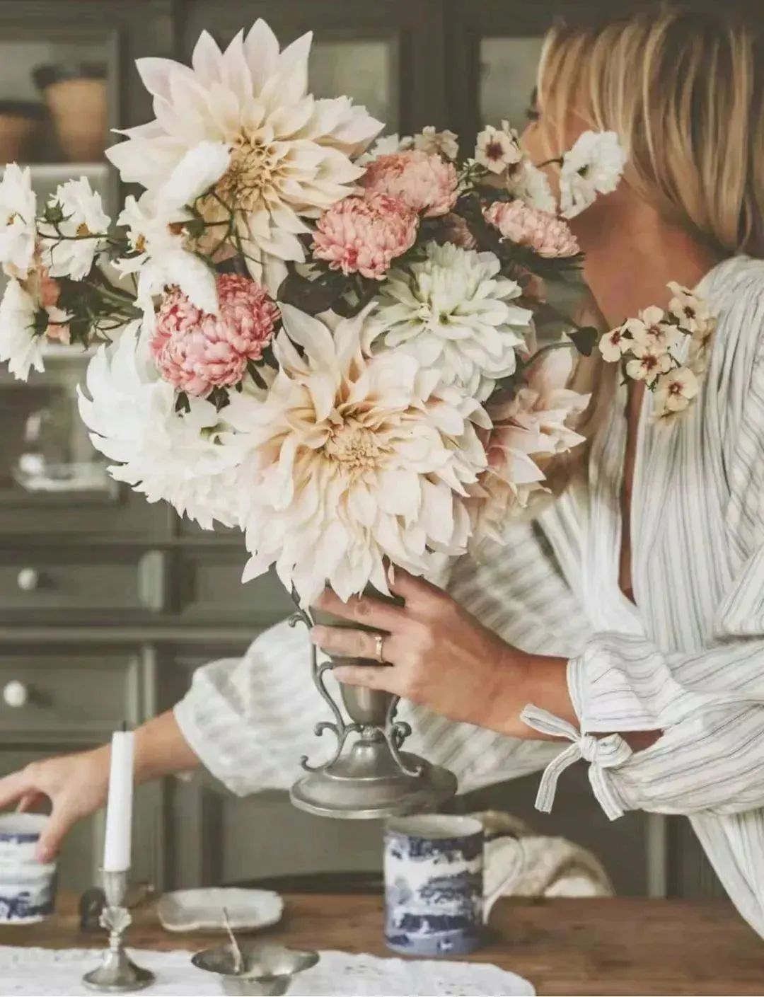 时尚女人帮图片-时尚穿搭图片女高清(图8) 时尚女人帮图片_时尚图片女大全唯美头像_时尚穿搭图片女高清