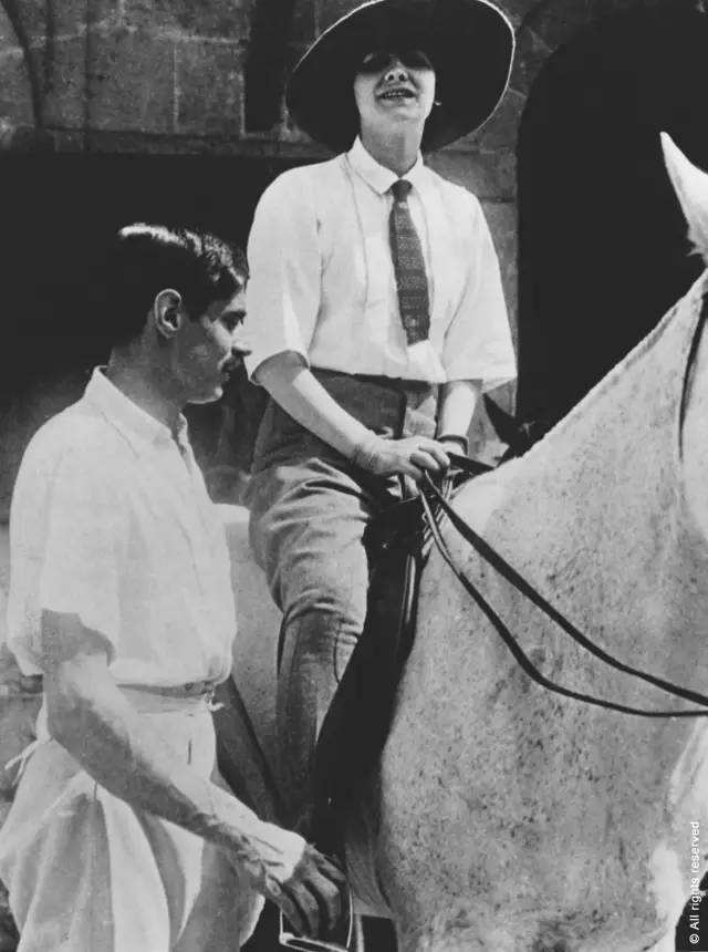 时尚女士马裤-女款马裤(图13) 时尚女士马裤_女款马裤_女士时尚马裤品牌