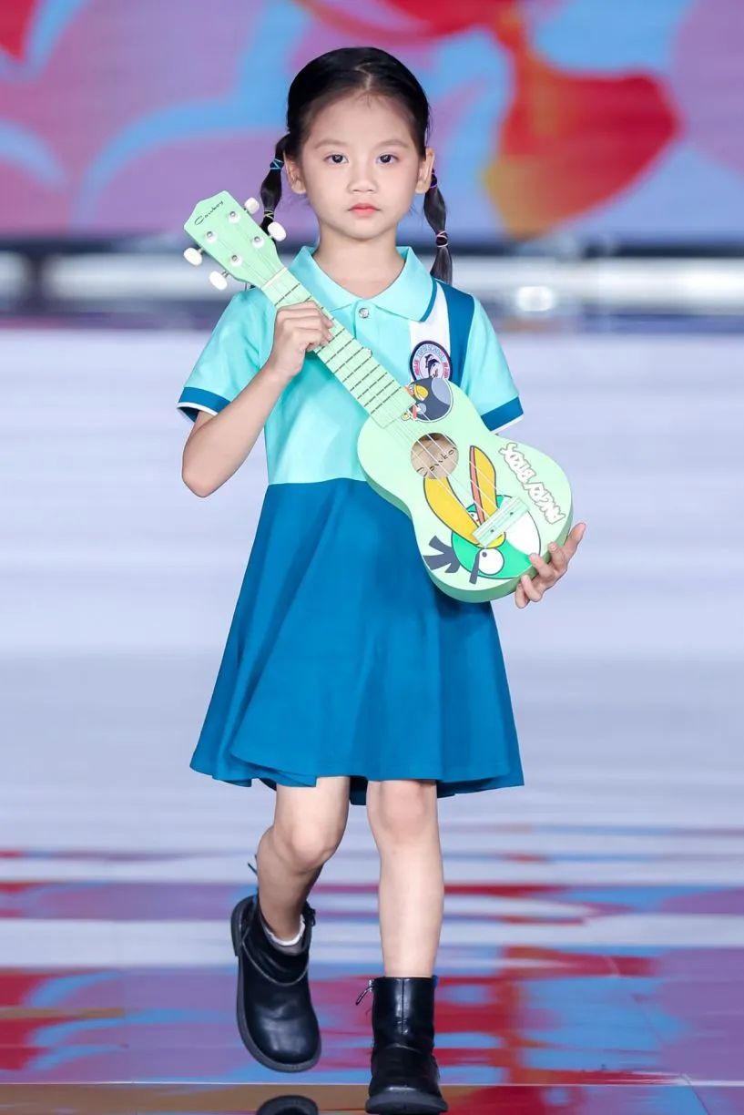 儿童时尚服装秀-幼儿时装秀服装(图12) 幼儿时装秀服装_儿童时尚服装秀_时装秀幼儿