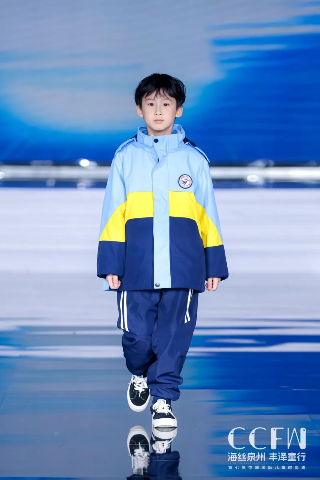 儿童时尚服装秀-幼儿时装秀服装(图19) 幼儿时装秀服装_儿童时尚服装秀_时装秀幼儿