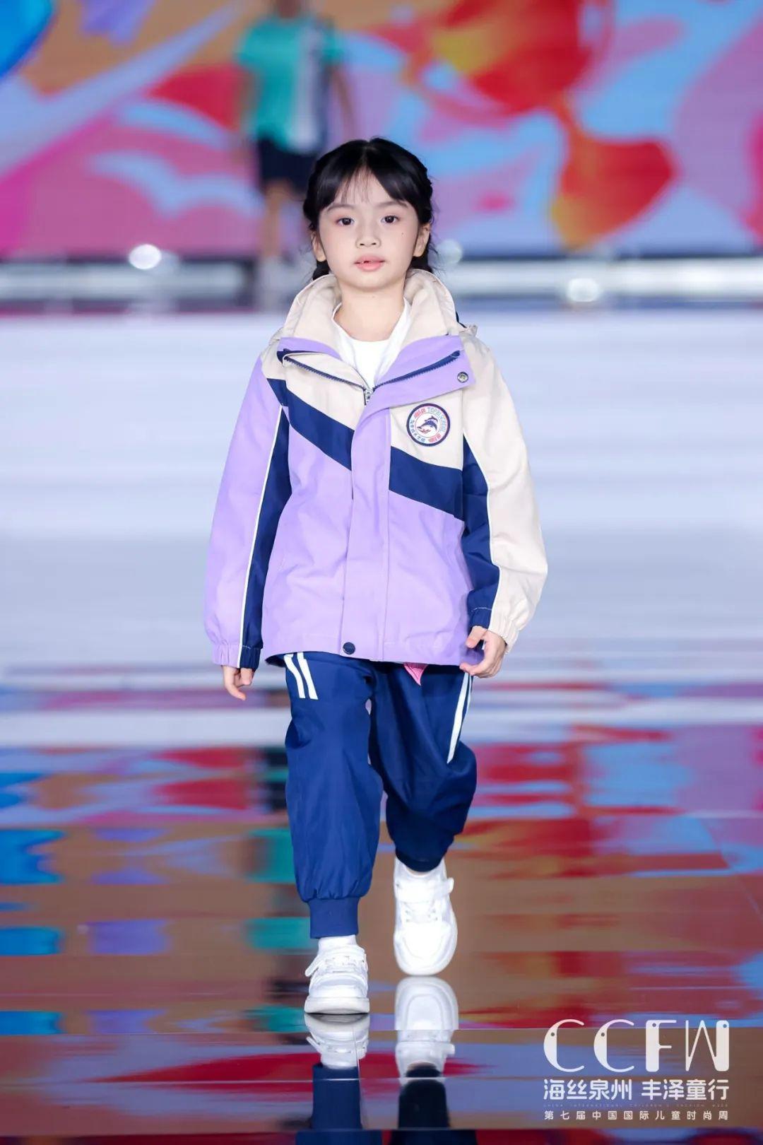 儿童时尚服装秀-幼儿时装秀服装(图10) 儿童时尚服装秀_幼儿时装秀服装_时装秀幼儿