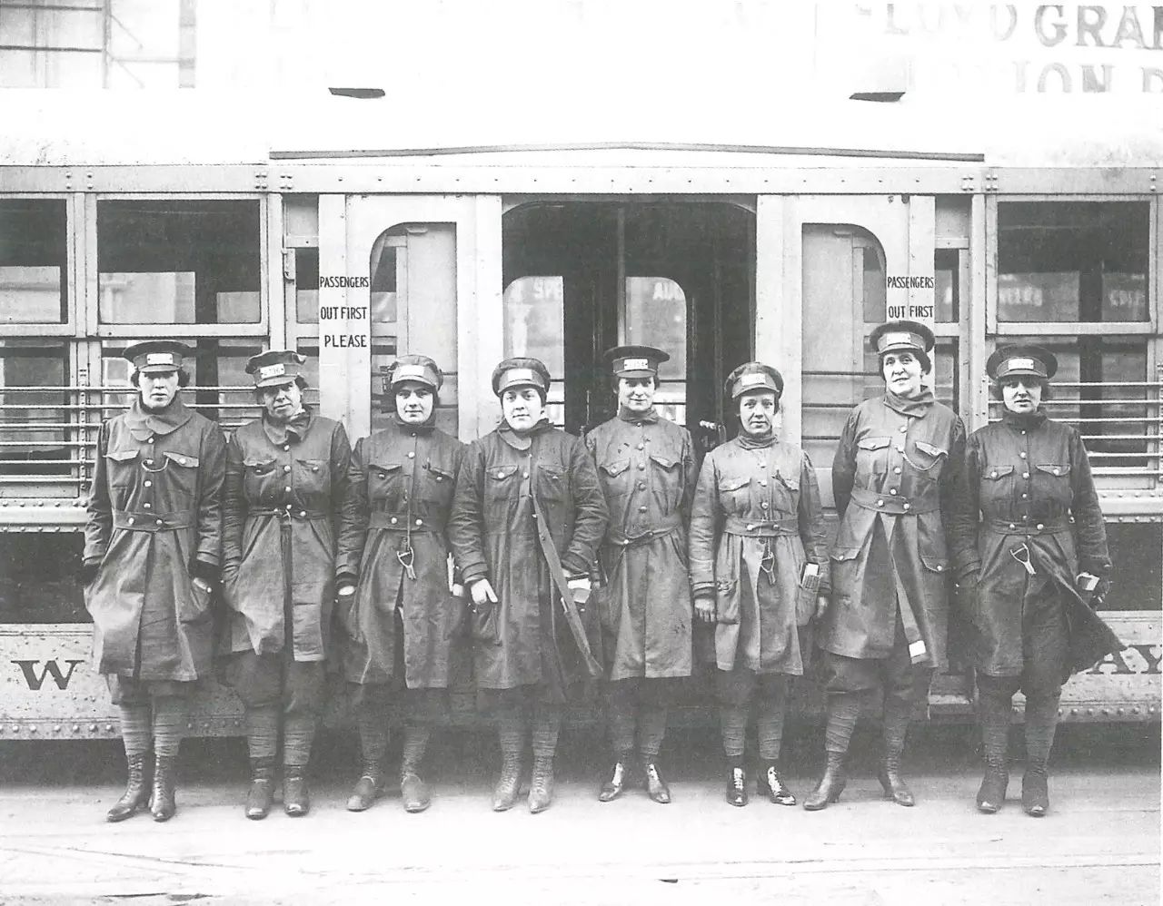 时尚女士马裤-女款马裤(图9) 女款马裤_女士时尚马裤图片_时尚女士马裤