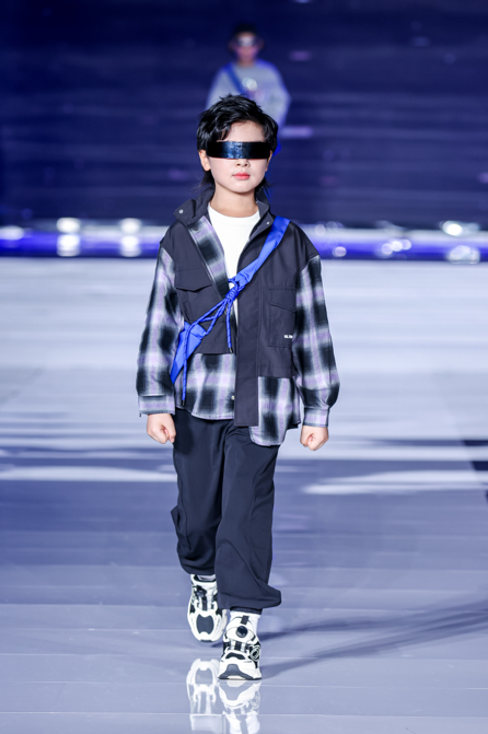 儿童时尚服装秀-幼儿时装秀服装视频(图3) 时装秀幼儿_幼儿时装秀服装视频_儿童时尚服装秀