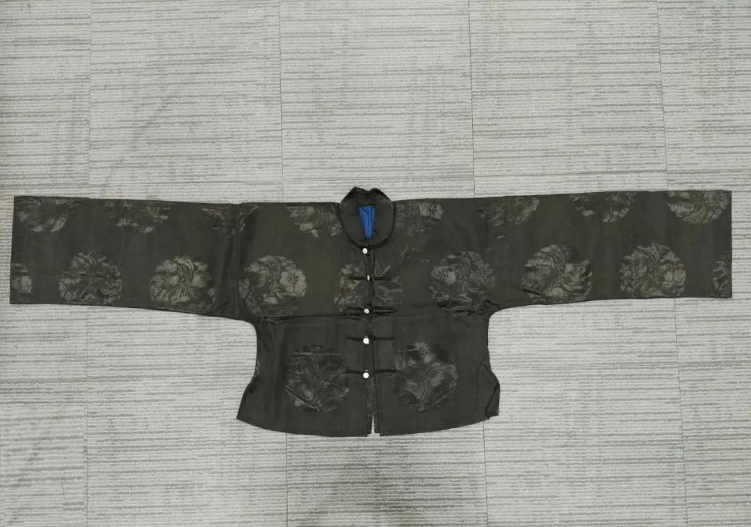 时尚女士马裤-女款马裤(图5) 女士时尚马裤图片大全_女款马裤_时尚女士马裤