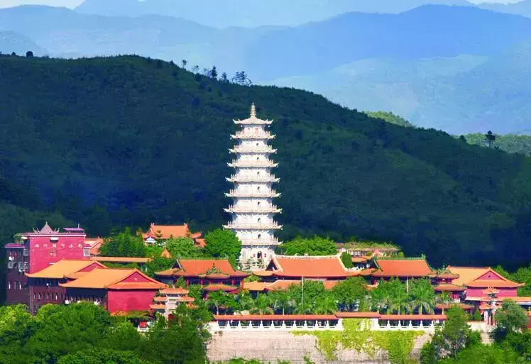 梅州雁鸣湖旅游攻略_梅州雁鸣湖旅游度假村官方网站_梅州雁鸣湖景区图片