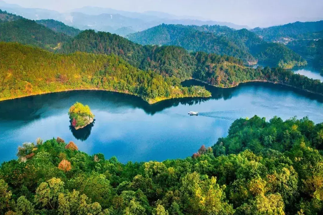 梅州雁鸣湖旅游攻略_梅州雁鸣湖旅游度假村官方网站_梅州雁鸣湖景区图片