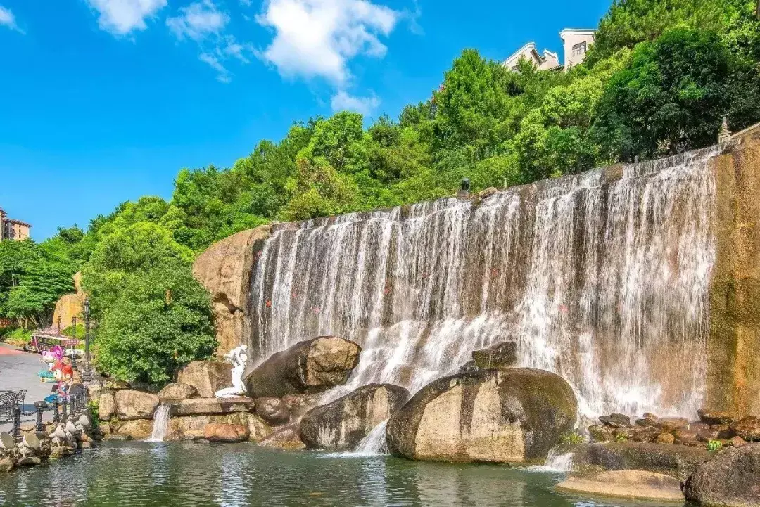 梅州雁鸣湖旅游度假村官方网站_梅州雁鸣湖景区图片_梅州雁鸣湖旅游攻略