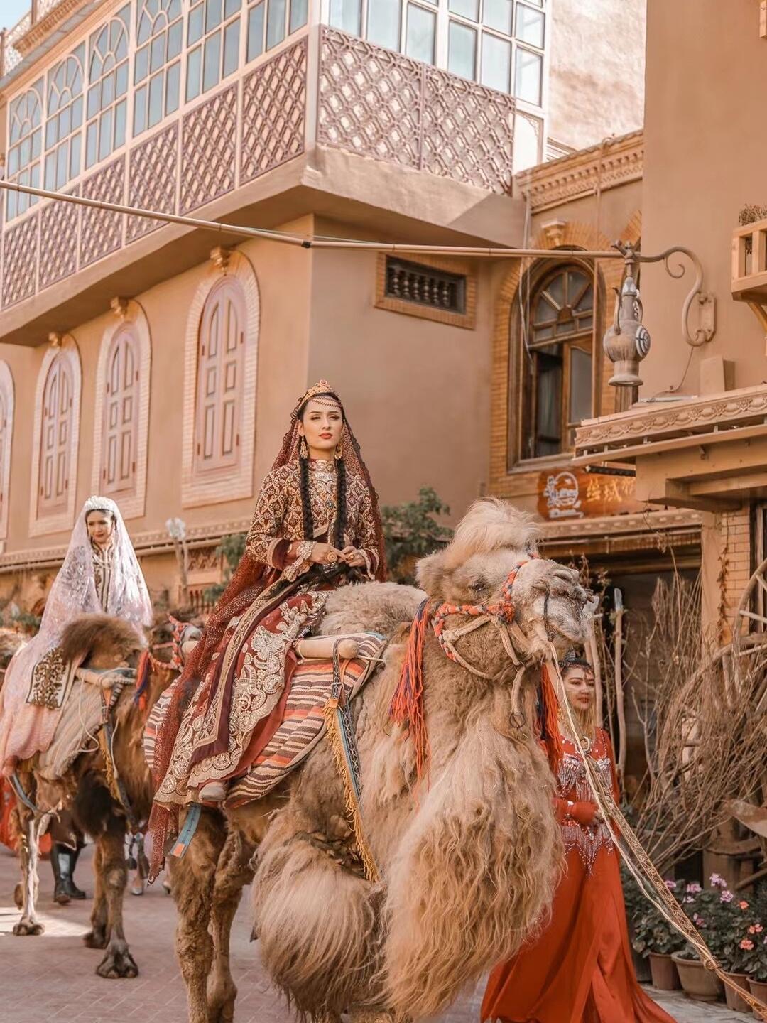 塔克拉玛干沙漠旅游景点攻略_塔克拉玛干沙漠攻略游记_塔克拉玛干沙漠旅游攻略