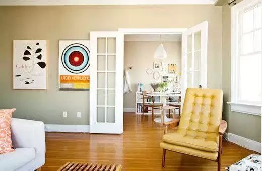 卧室壁纸装修效果图简约时尚_简约卧室壁纸装饰墙图片_简约卧室装修风格效果图片大全