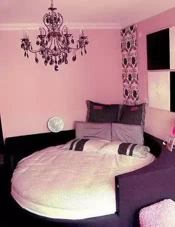 简约卧室壁纸装饰墙图片_卧室壁纸装修效果图简约时尚_简约卧室装修风格效果图片大全