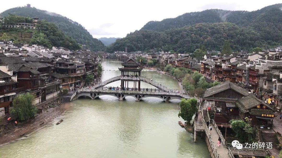 凤凰古镇住宿旅游攻略-凤凰古镇住宿最便宜的是多少(图5) 凤凰古镇住宿旅游攻略_凤凰古镇住宿最便宜的是多少_凤凰古镇内住宿