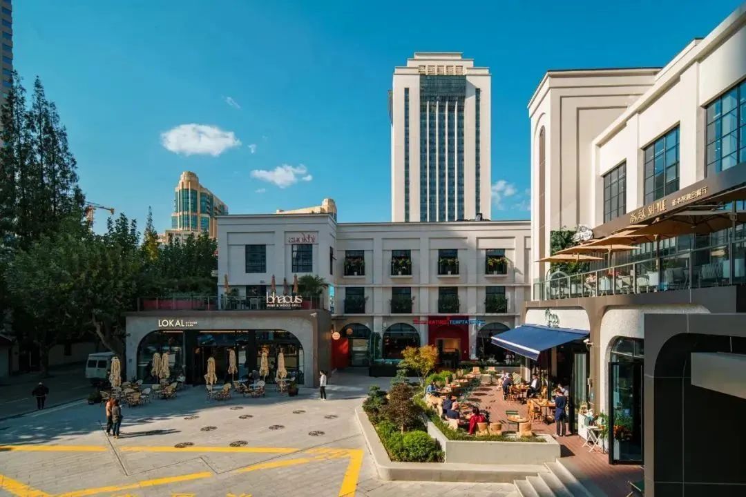 白色时尚音乐节_白色时装秀_2012白色时尚音乐节