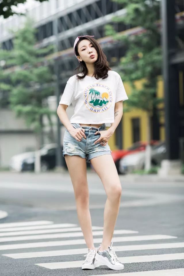 白色时尚_白色时尚音乐节_白色时尚背景