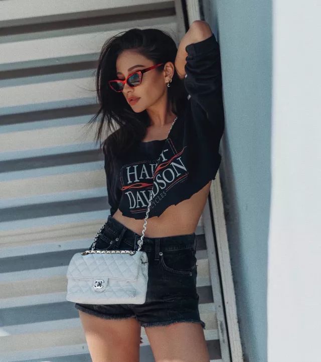 白色时尚音乐节_白色时尚背景_白色时尚