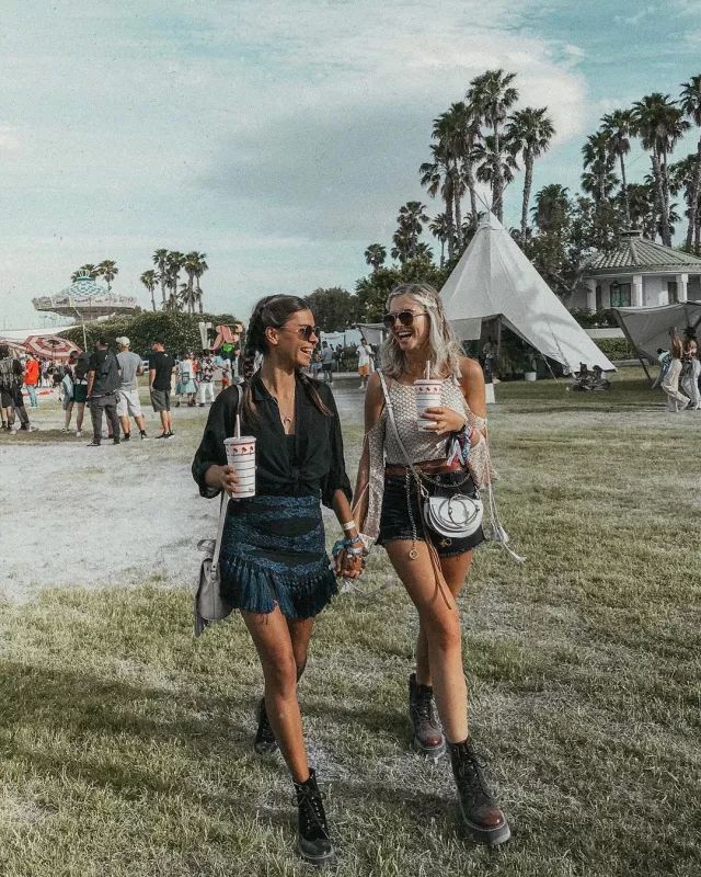 白色时尚_白色时尚背景_白色时尚音乐节