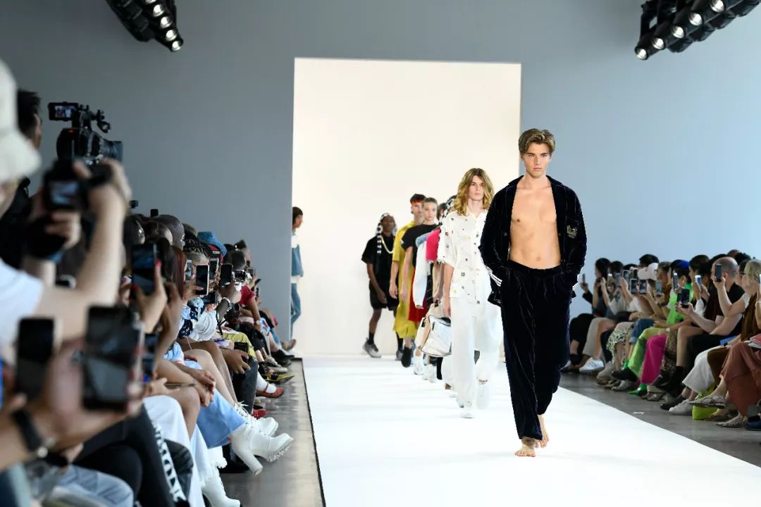 时尚买手微博-时尚买手是做什么的(图9) 时尚买手微博_时尚微博_时尚买手是做什么的