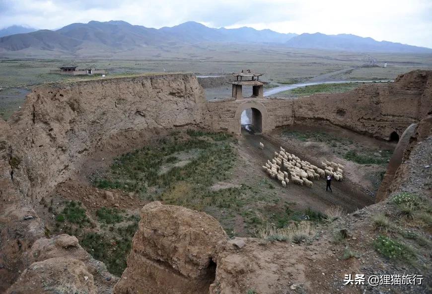 景泰黄河石林旅游攻略-景泰黄河石林景区门票(图6) 景泰黄河石林门票多少钱_景泰黄河石林景区门票_景泰黄河石林旅游攻略