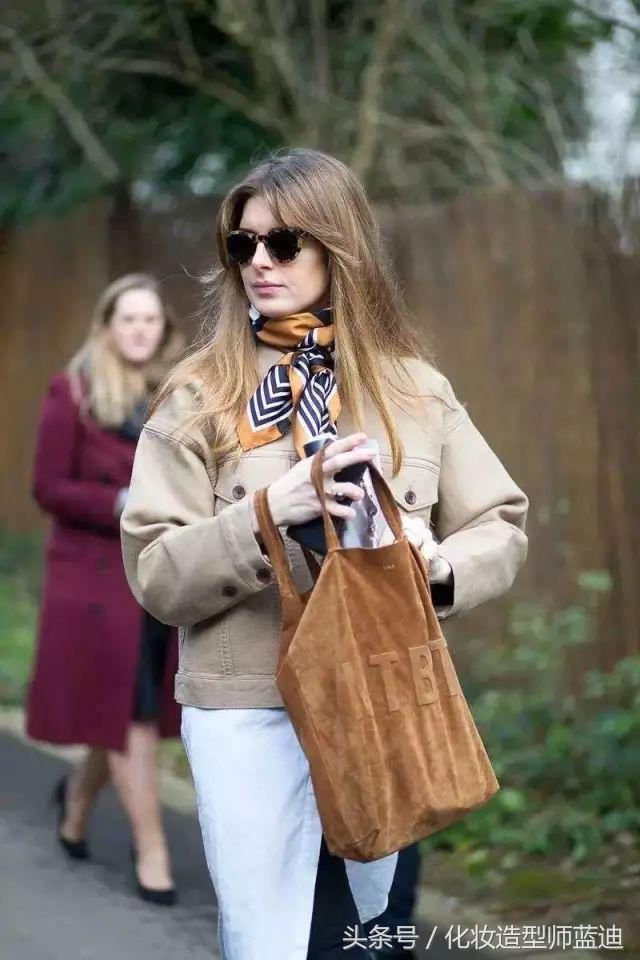 时尚丝巾品牌_丝巾时尚_时尚丝巾图片