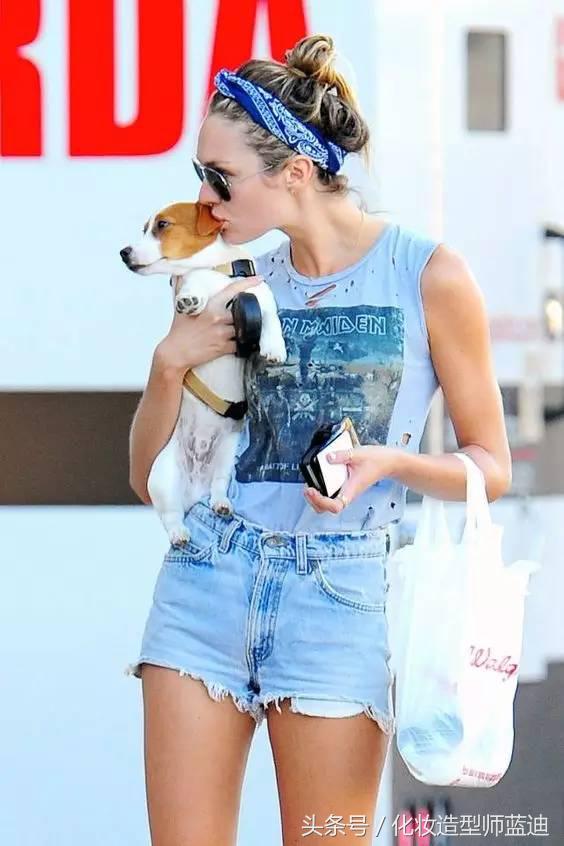 时尚丝巾品牌_丝巾时尚_时尚丝巾图片