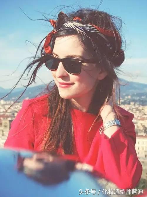 时尚丝巾品牌_丝巾时尚_时尚丝巾图片