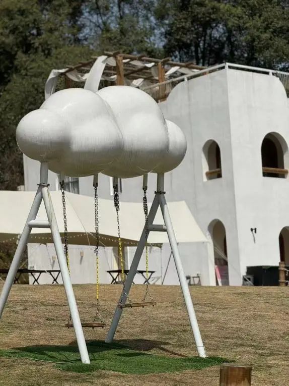 鞠婧祎红色嫁衣_lm13700是什么芯片_新余仙女湖旅游攻略