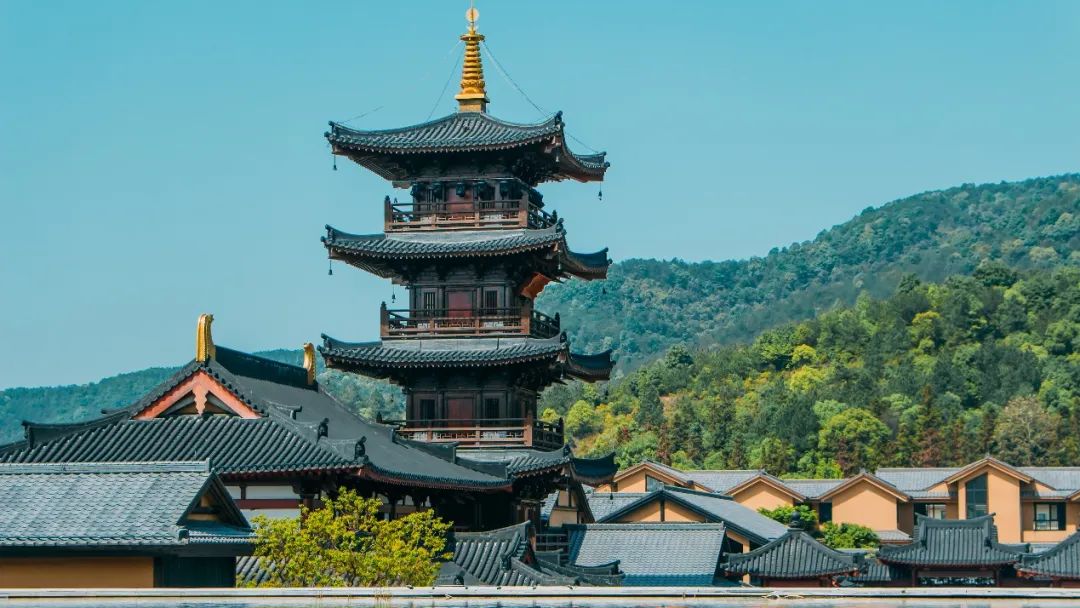 lm13700是什么芯片_鞠婧祎红色嫁衣_新余仙女湖旅游攻略