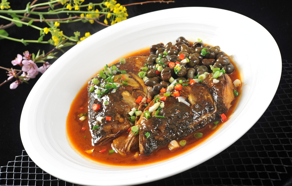 lm13700是什么芯片_鞠婧祎红色嫁衣_新余仙女湖旅游攻略