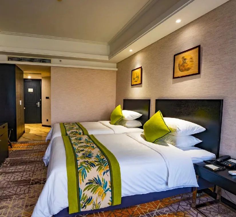 鞠婧祎红色嫁衣_lm13700是什么芯片_新余仙女湖旅游攻略