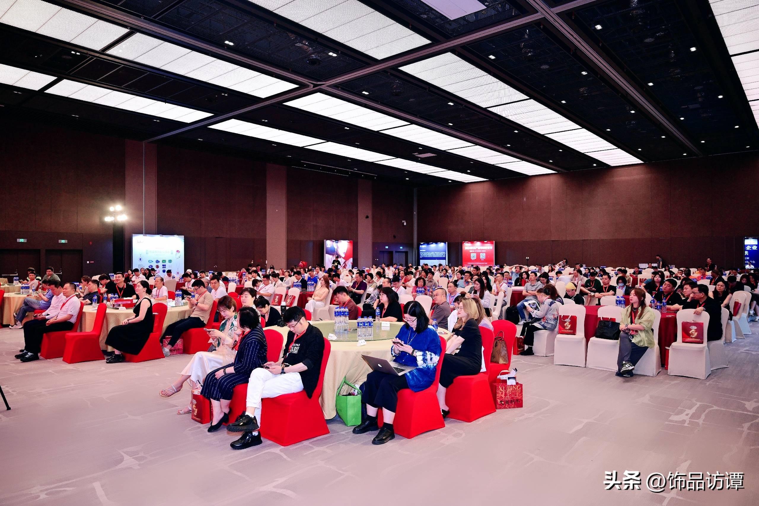 时尚首饰网-首饰时尚杂志(图2) 饰品首饰网_首饰时尚杂志_时尚首饰网