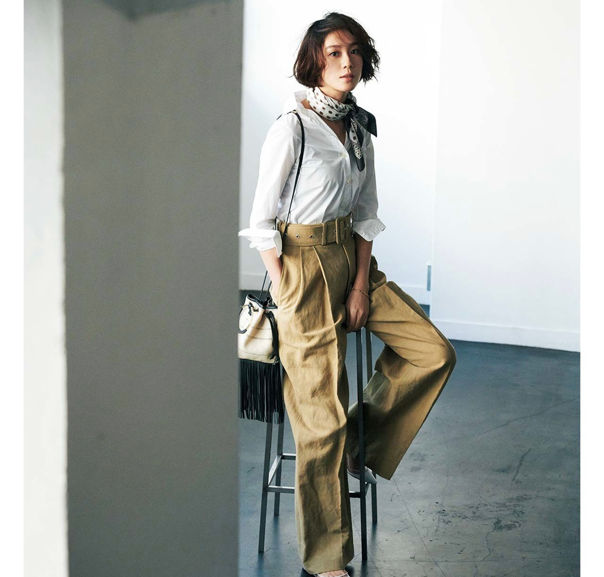 丝巾时尚_时尚丝巾图片_时尚丝巾蒙面