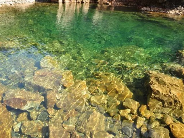 始兴深渡水火坑图片_始兴深渡水旅游攻略_始兴深渡水生态旅游区门票