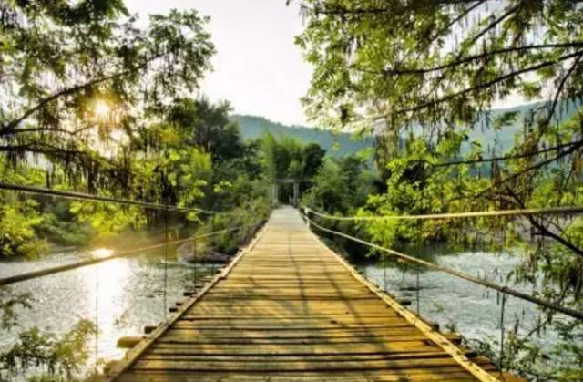 始兴深渡水旅游攻略_始兴深渡水火坑图片_始兴深渡水生态旅游区门票