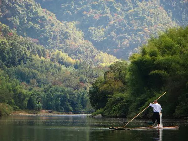 始兴深渡水旅游攻略_始兴深渡水生态旅游区门票_始兴深渡水火坑图片