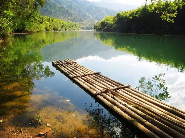 始兴深渡水旅游攻略_始兴深渡水火坑图片_始兴深渡水生态旅游区门票