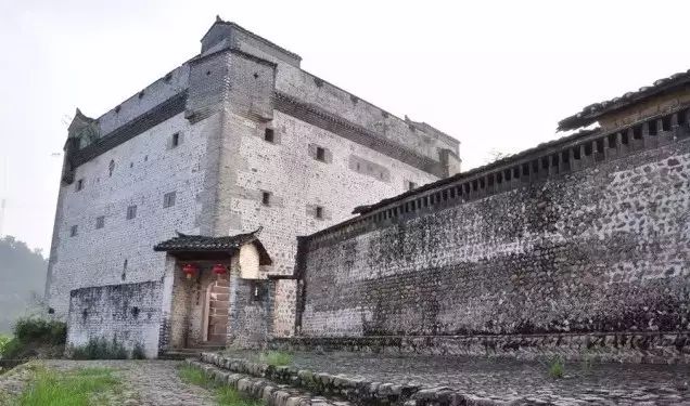 始兴深渡水旅游攻略_始兴深渡水火坑图片_始兴深渡水生态旅游区门票