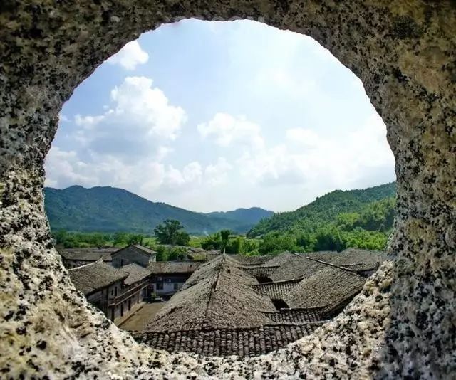 始兴深渡水生态旅游区门票_始兴深渡水旅游攻略_始兴深渡水火坑图片