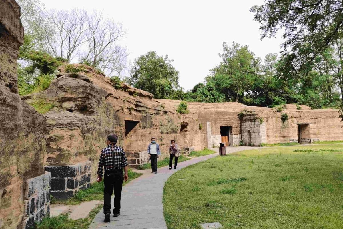 镇江金山寺旅游攻略_金山镇江寺攻略旅游路线图_金山镇江寺攻略旅游景点