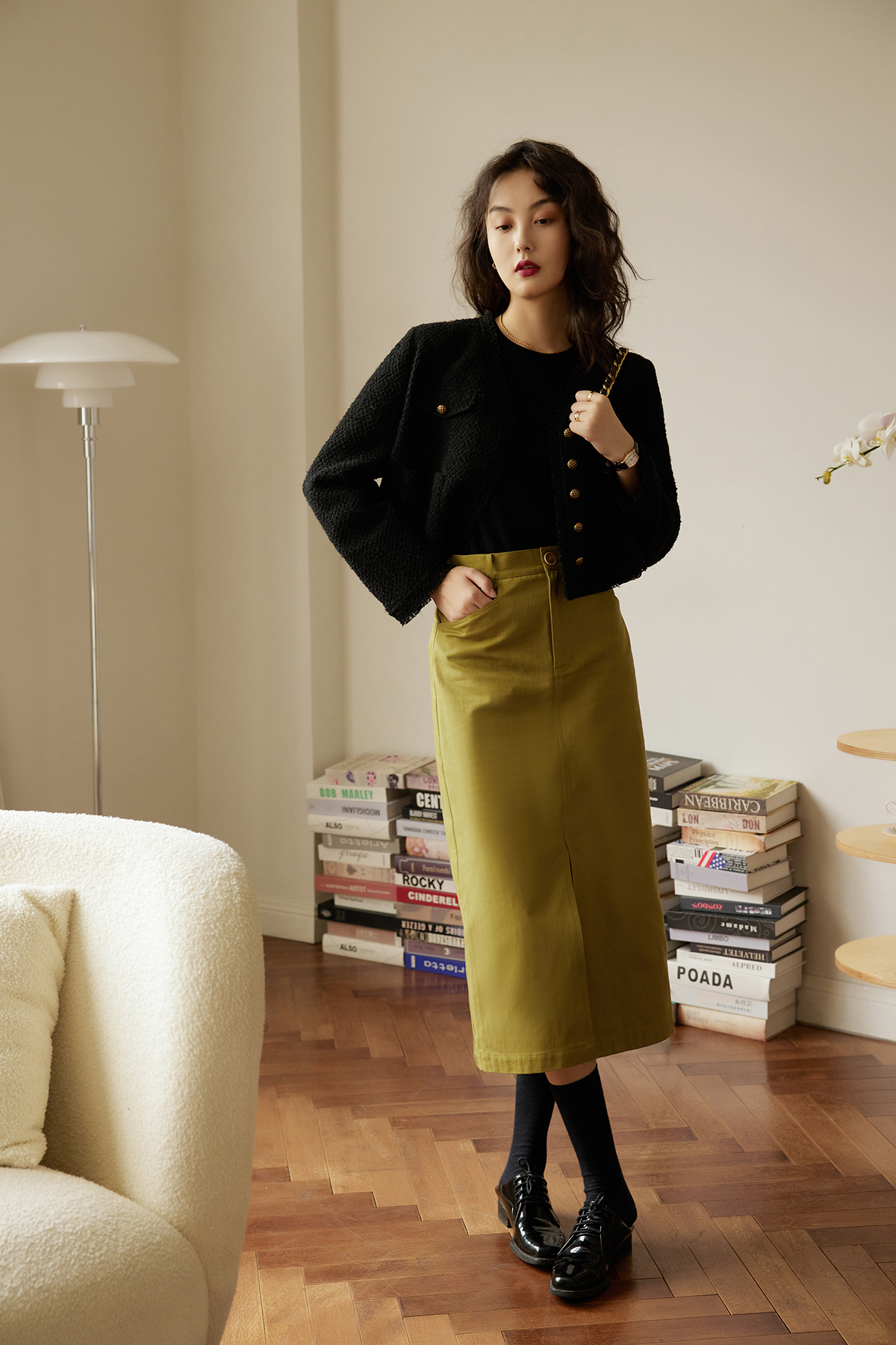 时尚女款春装外套-时尚女外套款式图(图3) 时尚女款春装外套_时尚女外套款式图_时尚春季女装搭配图片大全