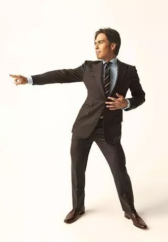 单粒扣西装时尚搭配-西装选一粒扣还是两粒扣(图5) 西装一粒扣怎么扣_西装选一粒扣还是两粒扣_单粒扣西装时尚搭配