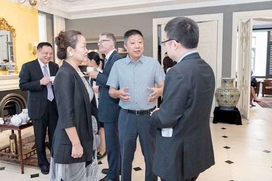 瑞丽时尚论坛-瑞丽时装秀(图11) 瑞丽时装杂志图片大全_瑞丽时装秀_瑞丽时尚论坛