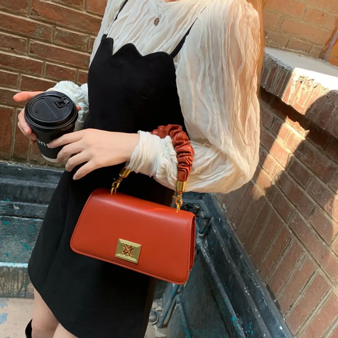 时尚女包品牌加盟-加盟时尚女包品牌怎么样(图11) 加盟时尚女包品牌排行榜_加盟时尚女包品牌怎么样_时尚女包品牌加盟