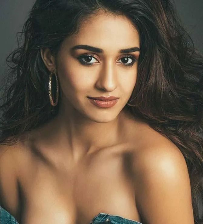 印度电影《时尚》-时尚印度(图7) 印度时装拍摄_印度电影《时尚》_时尚印度